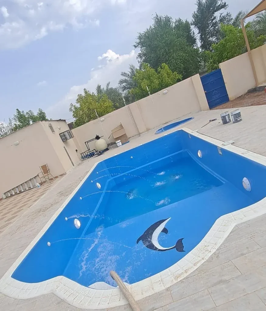 برك سباحة فيبر جلاس