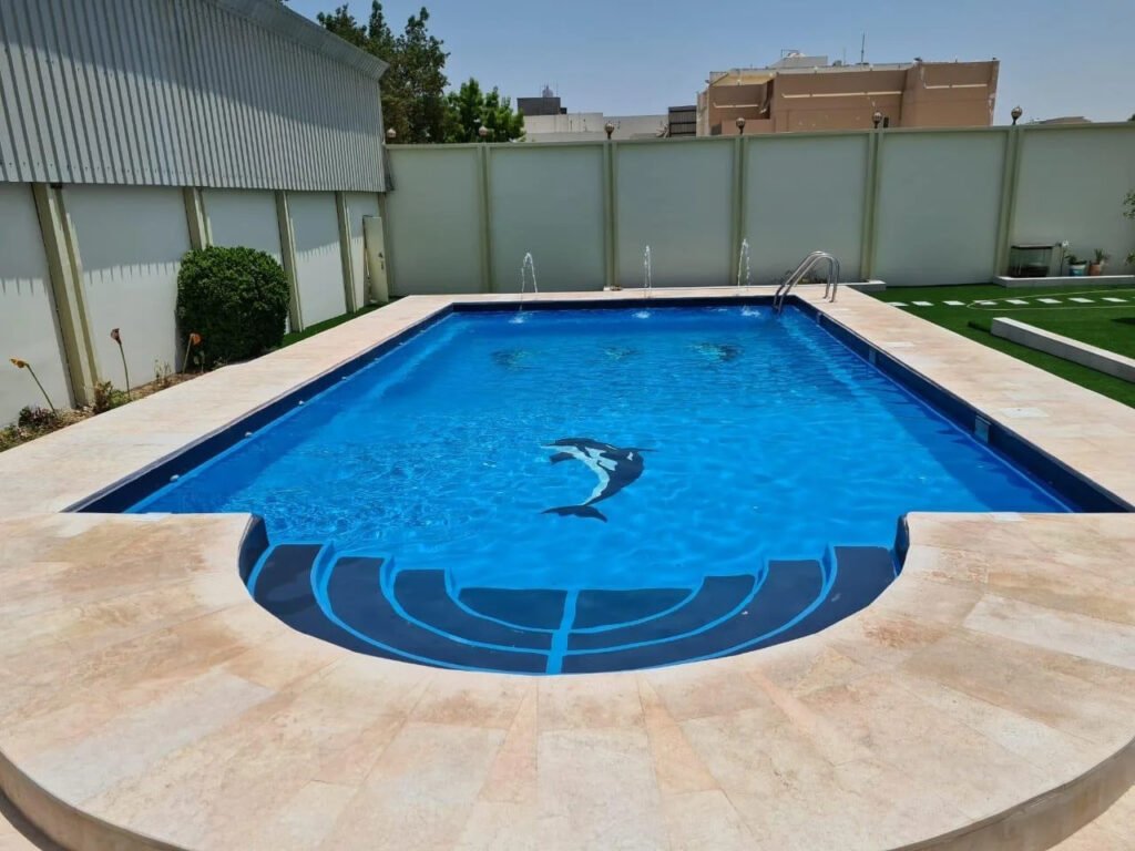 بركة سباحة للكبار