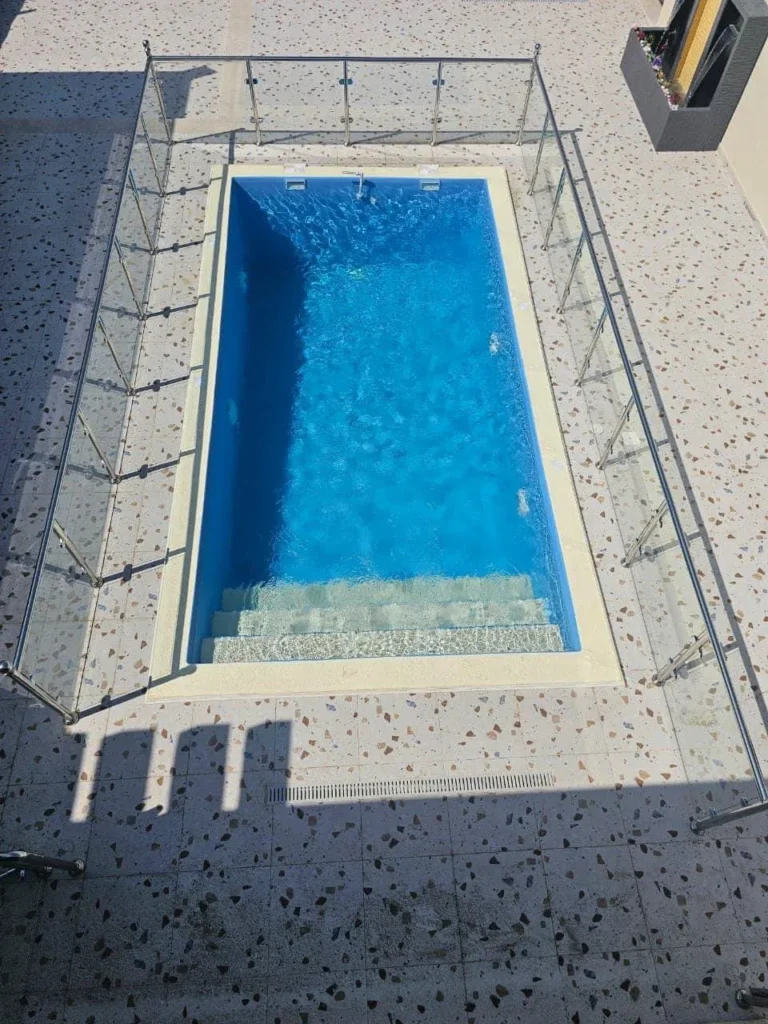 مسابح الفيبر جلاس